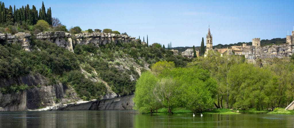 aigueze-plus-beau-village-gard-header