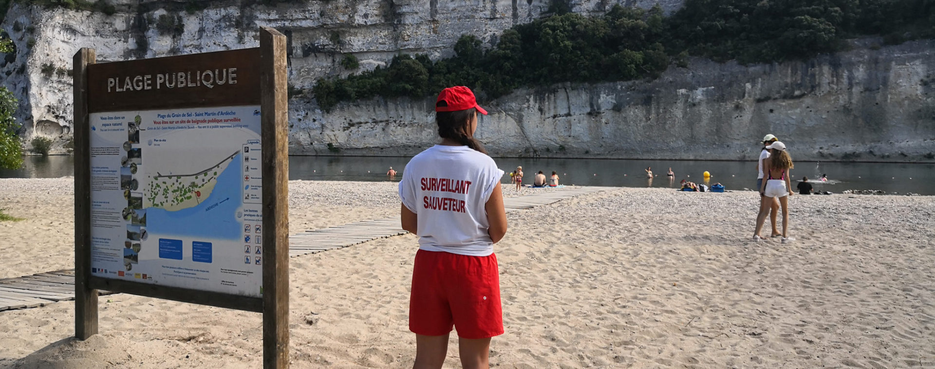 infos-surveillance-baignade-qualite-eau_2048x808_acf_cropped