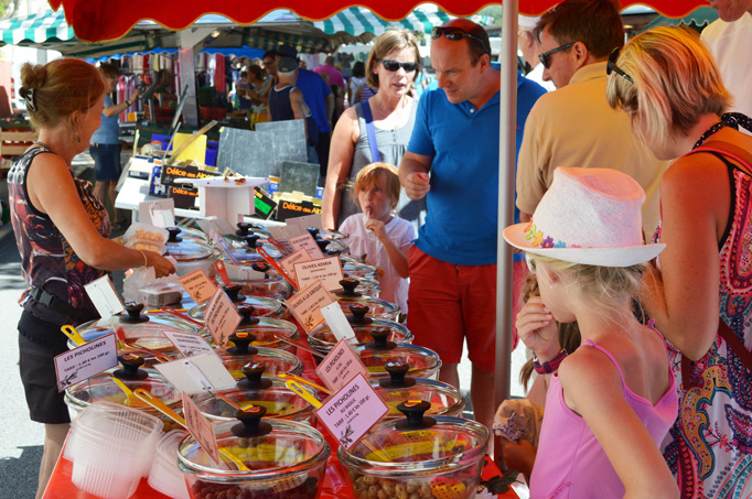 marche-en-ardeche-festif-famille-1