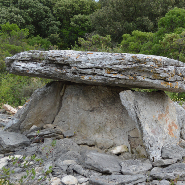 dolmen-bourg-saint-andeol-3_600x600_acf_cropped