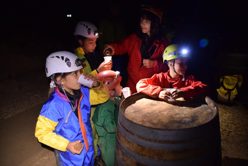 Spéléologie avec les enfants