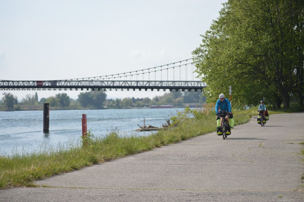 viarhona viviers bourg saint andeol