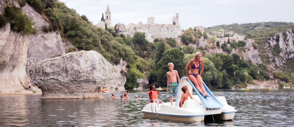 st martin ardeche aigueze pedalo