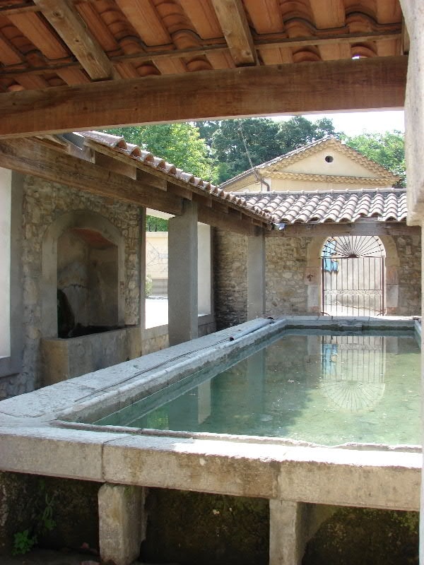 15651338272_d42616e1c0_o (1)